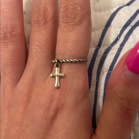 Silver Twisted Band Ring with Cross Charm - Picture 3 of 3